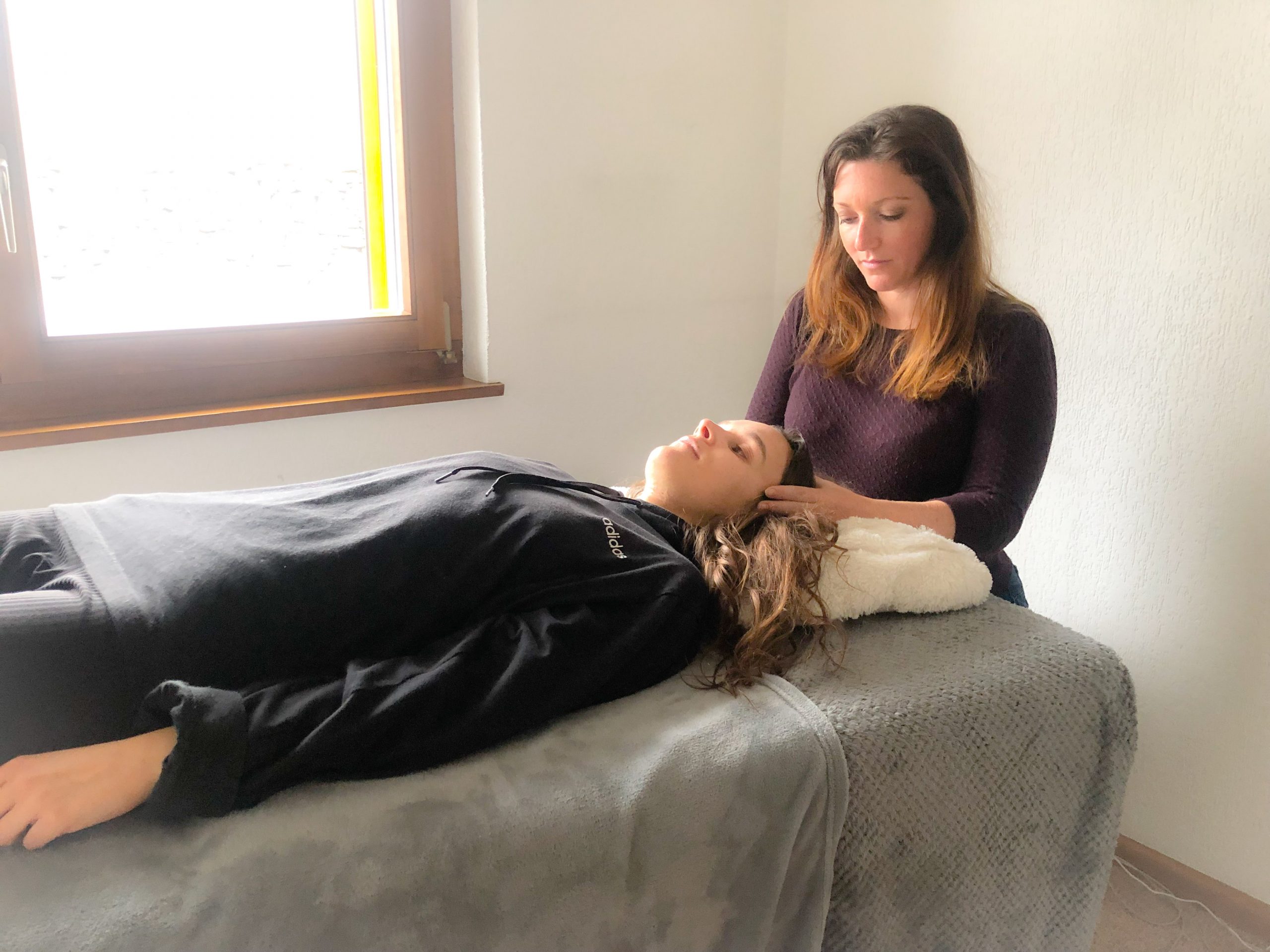 Mon parcours de Julie Menou kinésiologue périnatale et familiale à Conthey Valais<br />
