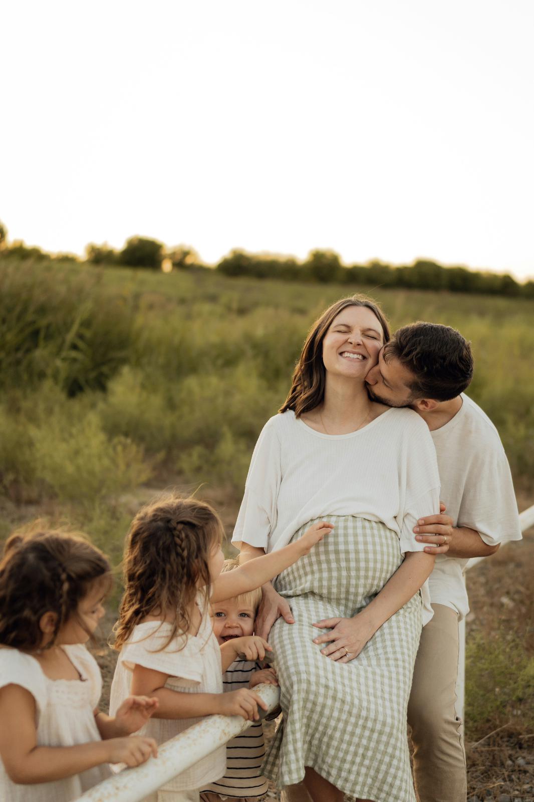 kinésiologie périnatale et familiale accompagnement grossesse famille Valais<br />
