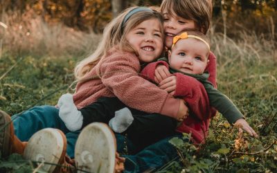 Crises des 2 ans : comprendre et accompagner le terrible two de manière unique.